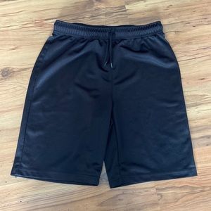 The Children’s Place Boys Black Shorts Size XL/14